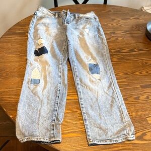Rock & Republic Light Blue Distressed Women’s Relaxed Jeans